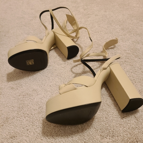 Saint Laurent Beige Platforms Size 39 - Picture 2 of 6